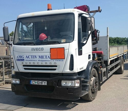 Autocamion IVECO Cargo cu macara din parcul Activ Metal Gaz